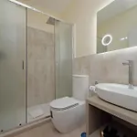 Termini Comfort And Jacuzzi By Flatinrome Rome