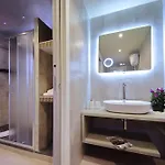 Termini Comfort And Jacuzzi By Flatinrome Guest house 4*