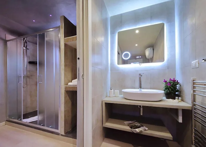 Termini Comfort And Jacuzzi By Flatinrome Vendégház 4*